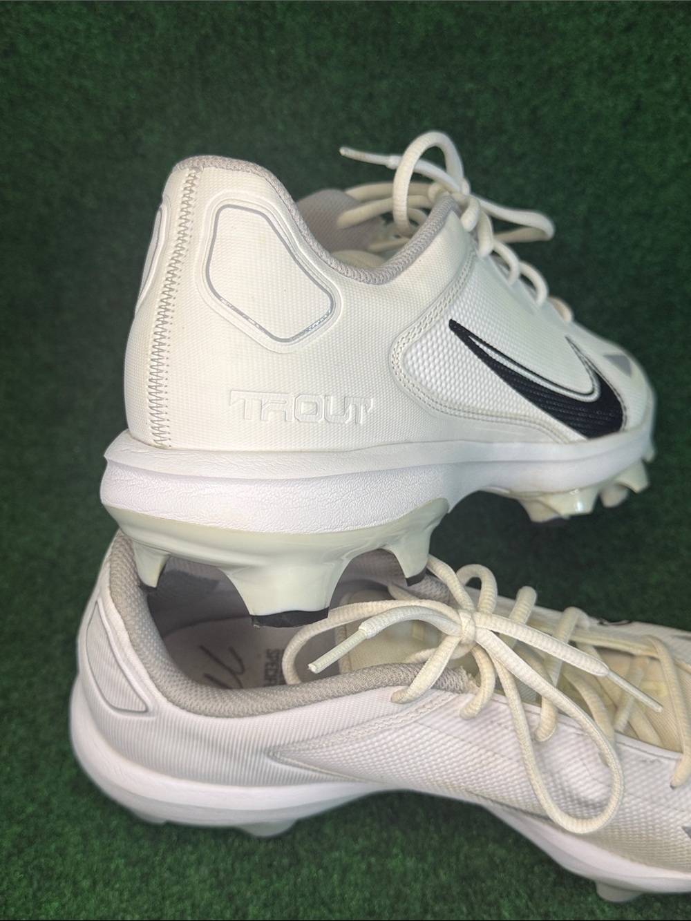 Nike Mike Trout Drag-On Baseball Cleats SZ 10.5 (White with Black Swoosh) - Picture 4 of 7